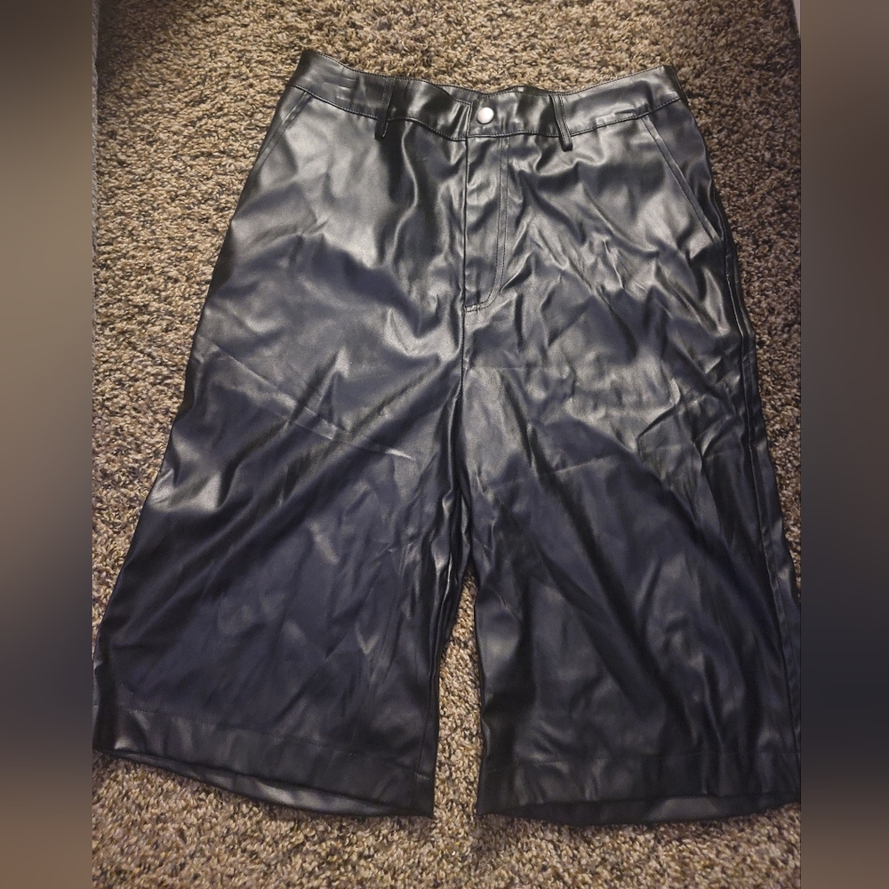 NWT Honey & T Faux Leather shorts